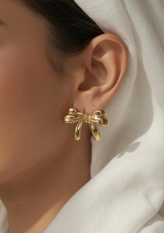 BOW TRENDY EARRING